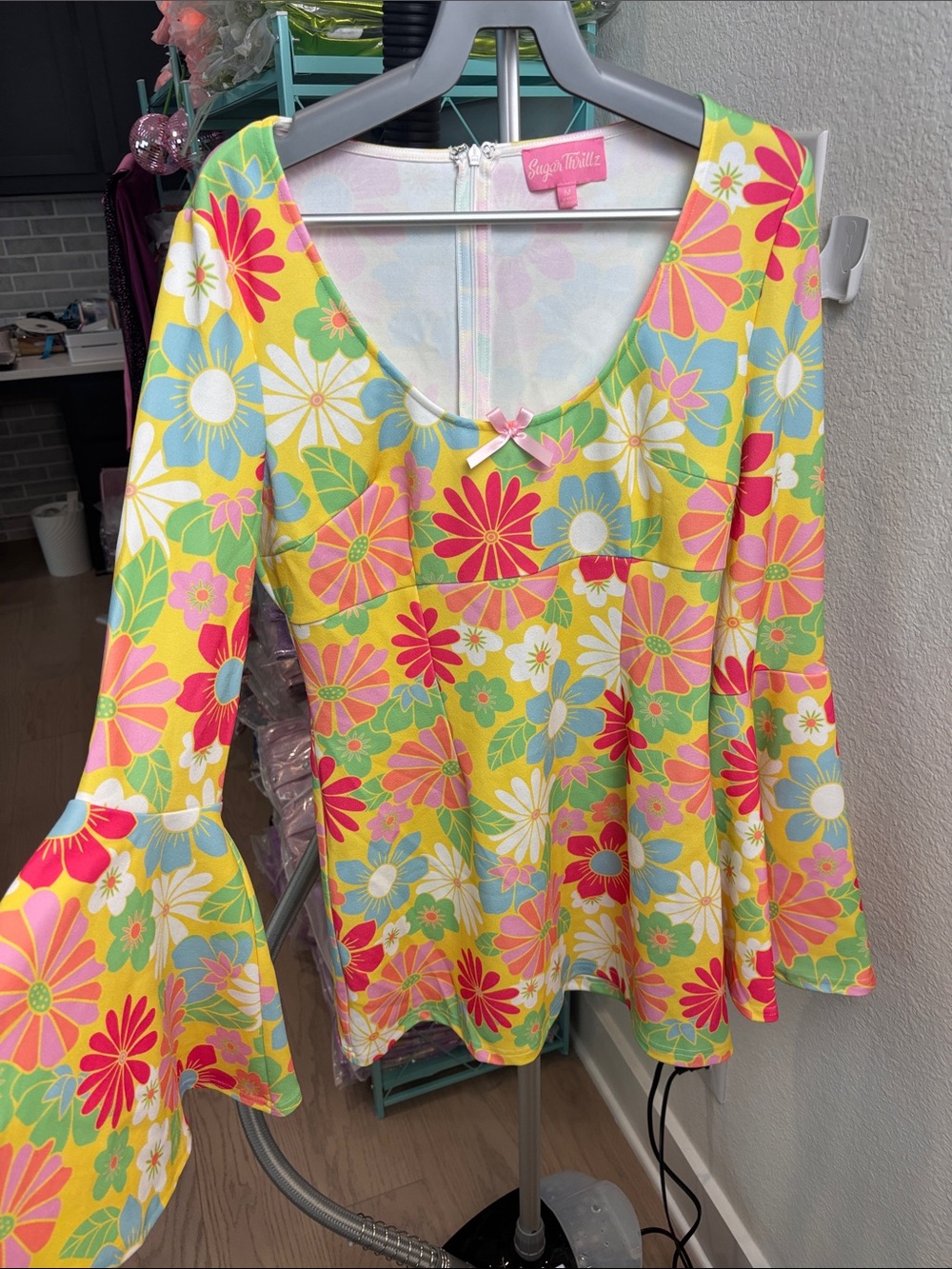Sugar Thrillz 60’s Retro Bell Sleeve Mini Dress NWOT